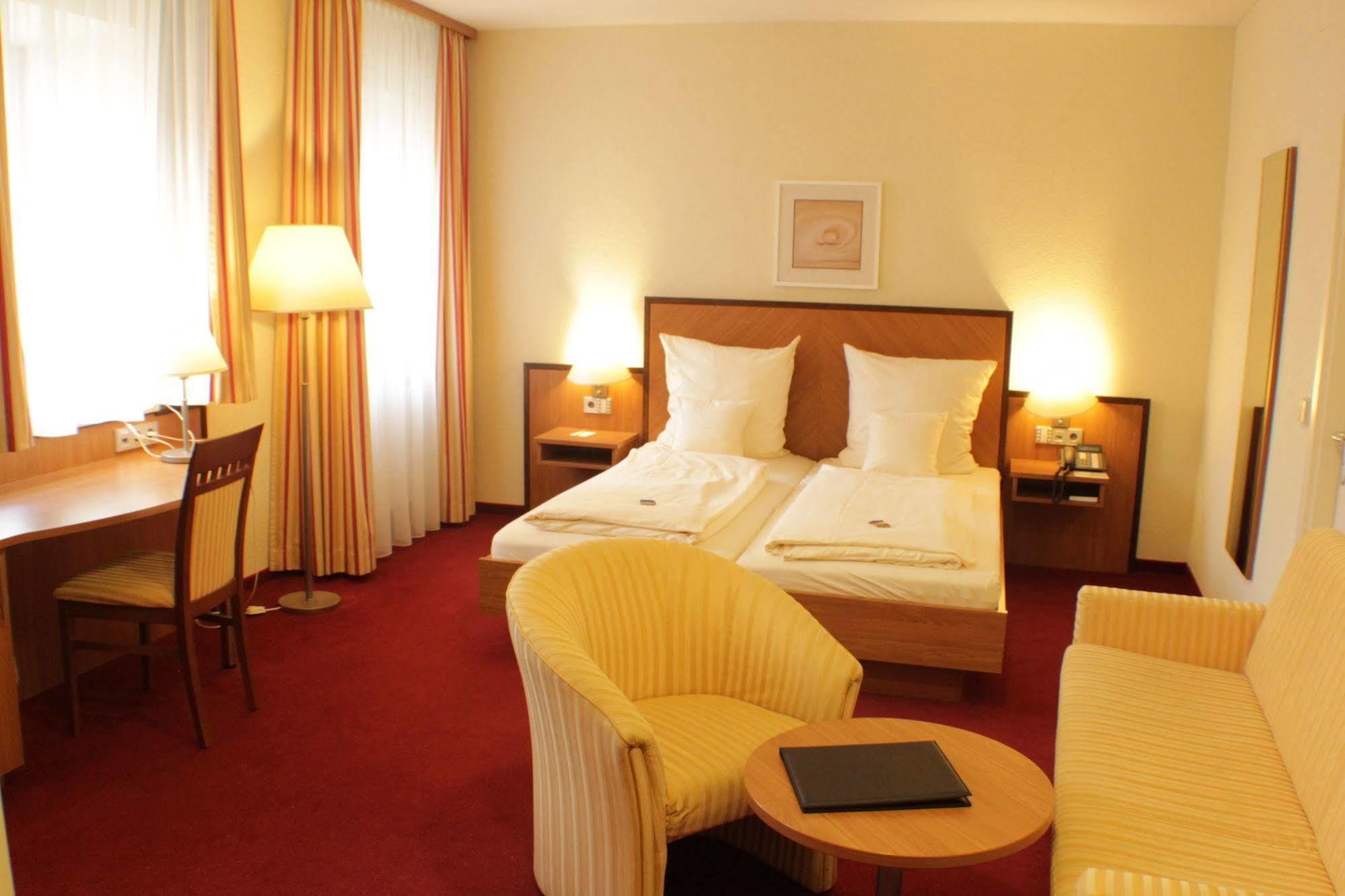 Living & Serviced Apartments By Blauer Wolf Gunzenhausen Eksteriør bilde